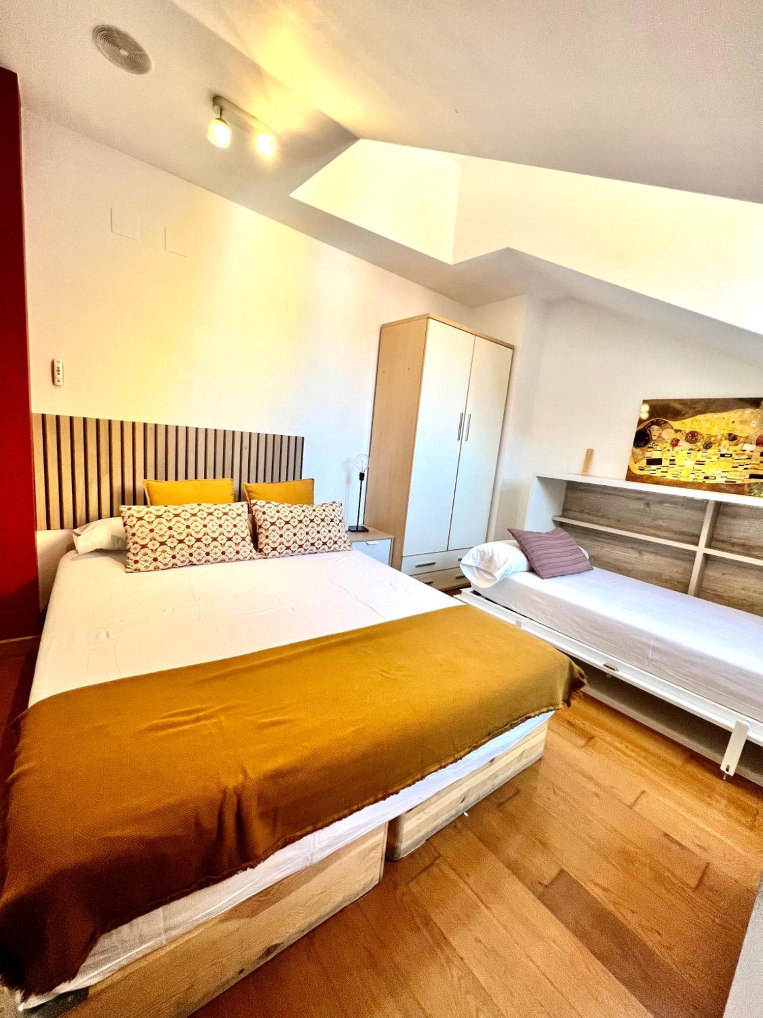 Apartamentos San Antonio アランダ・デ・ドゥエロ エクステリア 写真